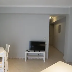  Apartment Avenida